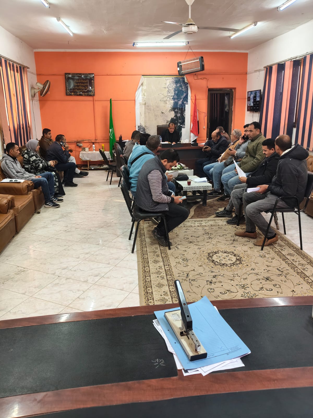 رئيس مركز ومدينة العياط يجتمع بالشركة المنفذة لأعمال الصرف الصحي في برنشت