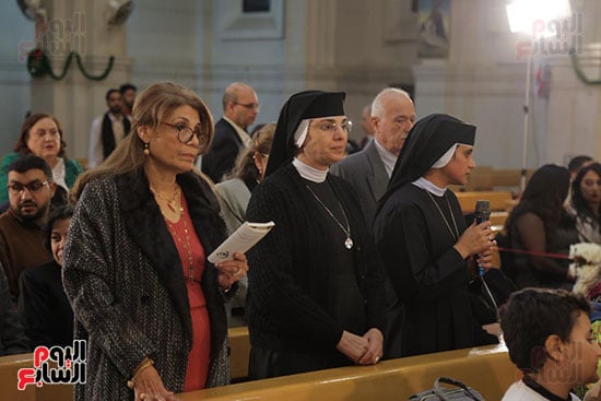 الراهبات فى قداس عيد الميلاد المجيد الراهبات فى قداس عيد الميلاد المجيد