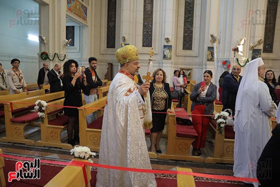 دخول موكب الأنبا إبراهيم إسحاق بطريرك الكنيسة الكاثوليكية