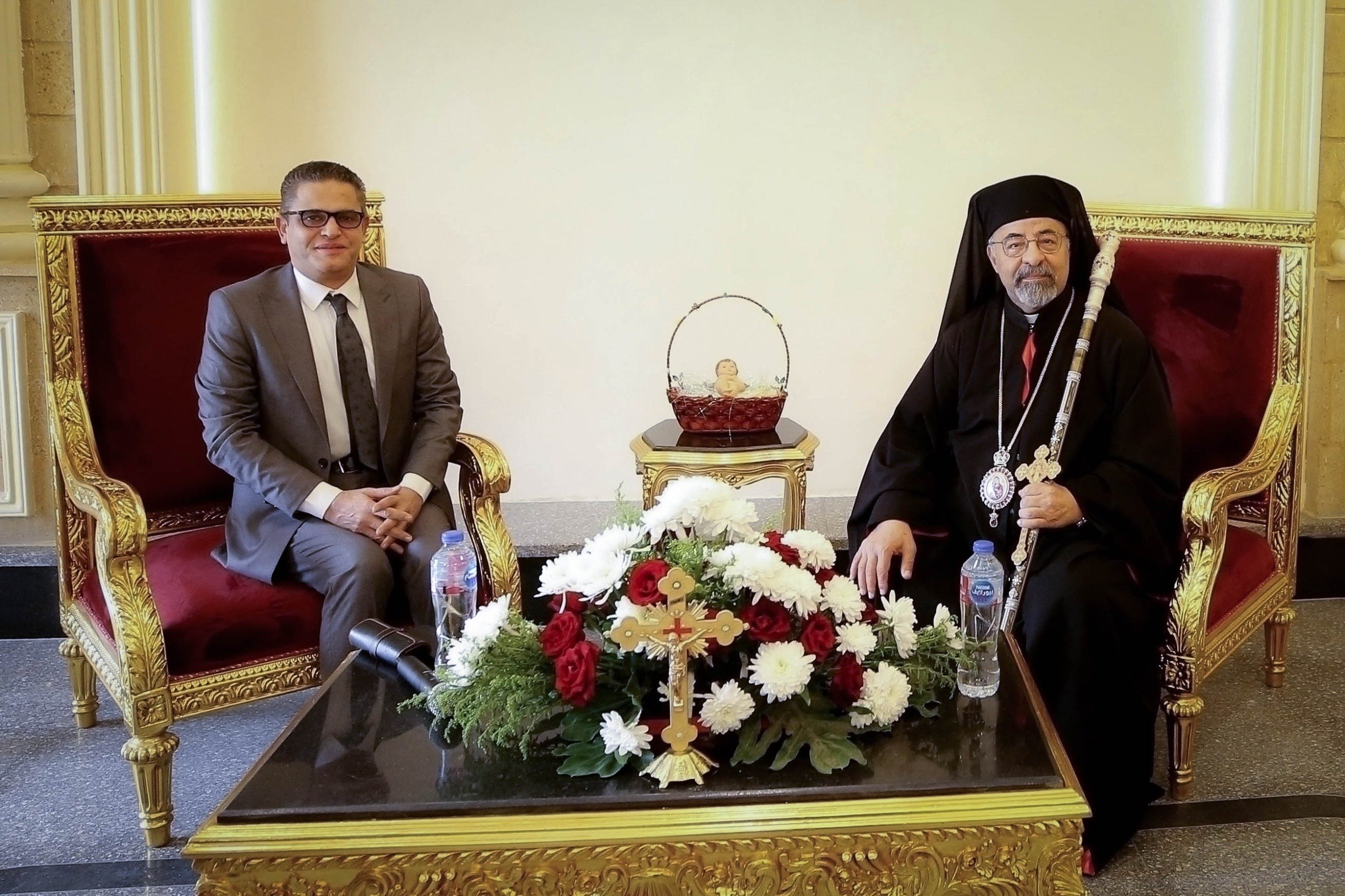 الأنبا إبراهيم إسحاق بطريرك الأقباط الكاثوليك فى مصر والكاتب الصحفى عبدالفتاح عبدالمنعم رئيس تحرير اليوم السابع