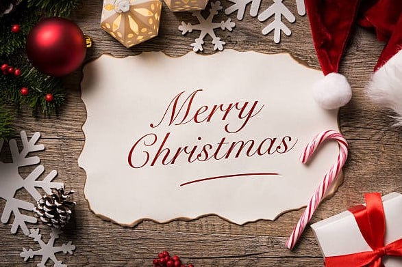 الاحتفال بعيد الميلاد