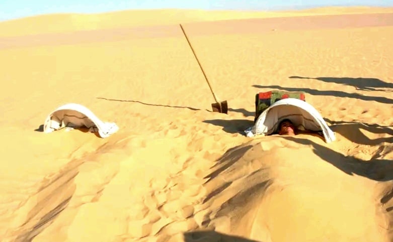 الدفن بالرمال فى الوادى الجديد