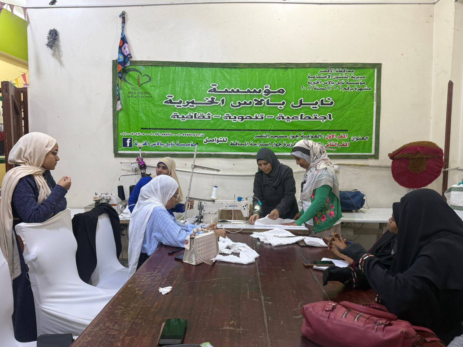 دعم 20 فتاة وسيدة بورش عمل حول أساسيات الخياطة والتفصيل في الأقصر