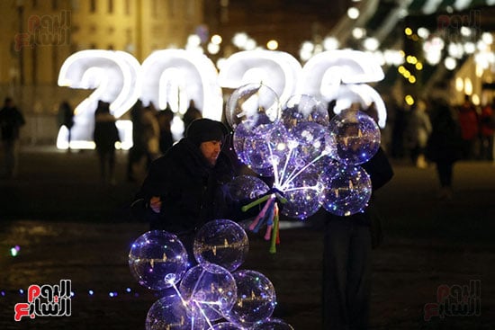 أضواء الكريسماس تزين روسيا