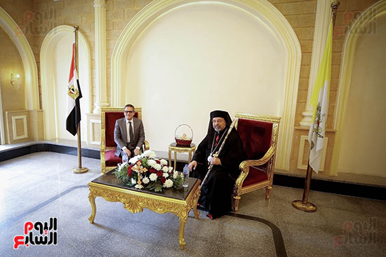 الكاتب-الصحفى-عبد-الفتاح-عبد-المنعم-و