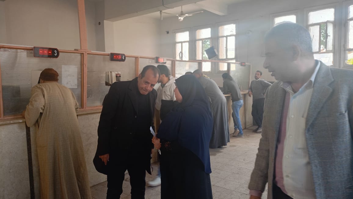 رئيس مدينة العياط يتابع انتظام العمل بالمركز التكنولوجي