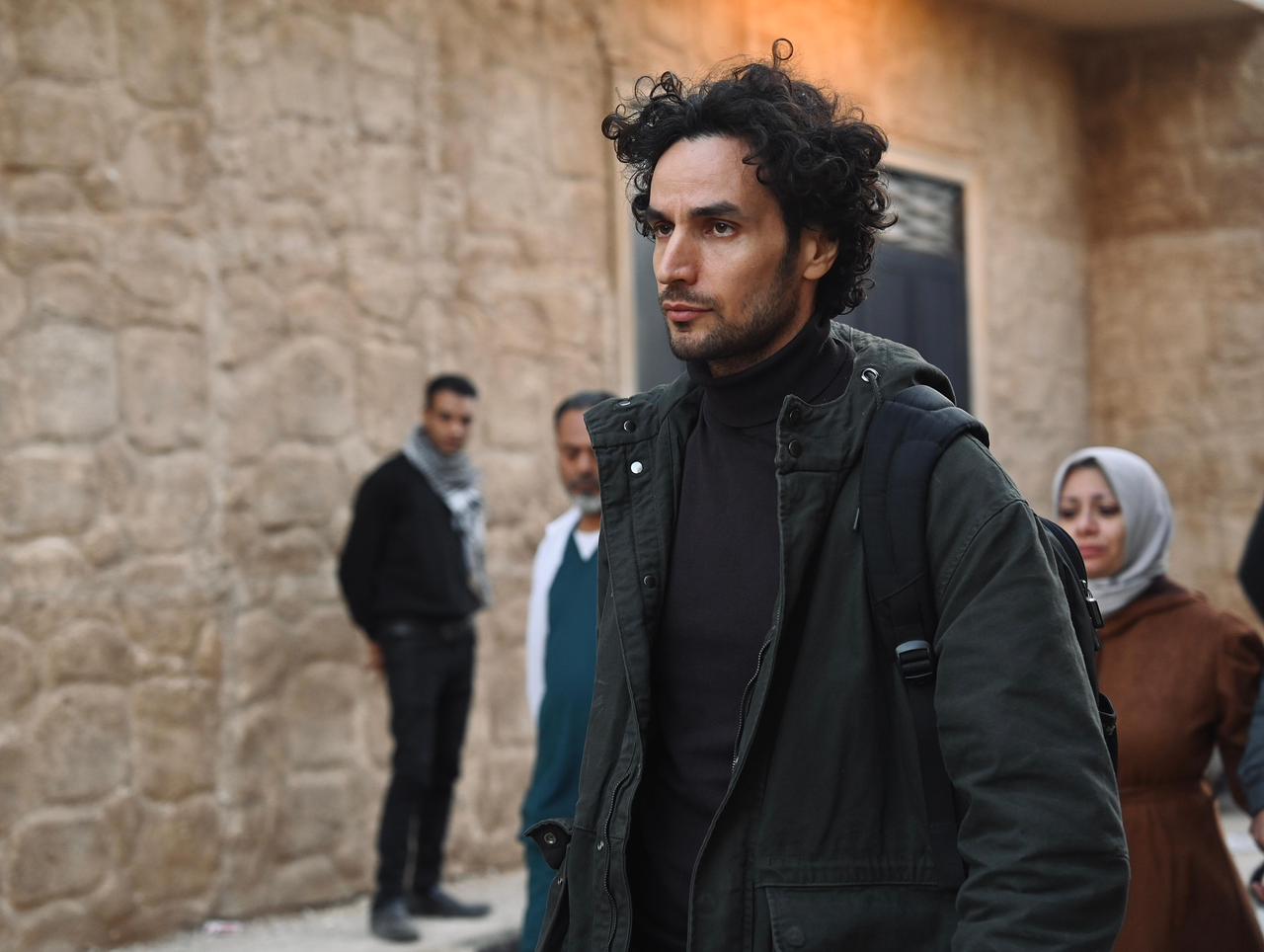 كواليس مسلسل تحت الحصار بطولة منة شلبي وإياد نصار 