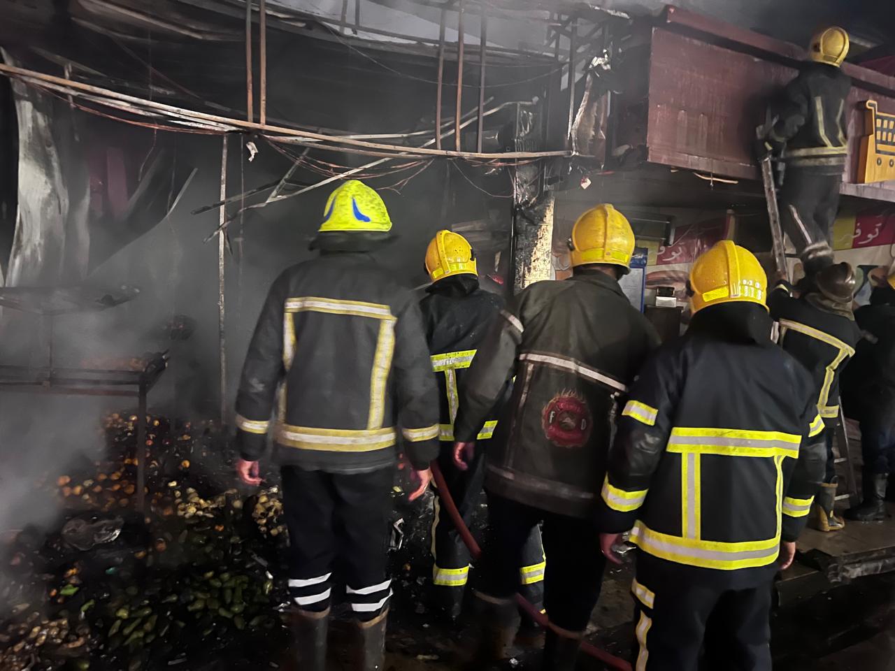 إخماد حريق داخل أكشاك فى منطقة رمسيس دون إصابات.. صور - اليوم السابع