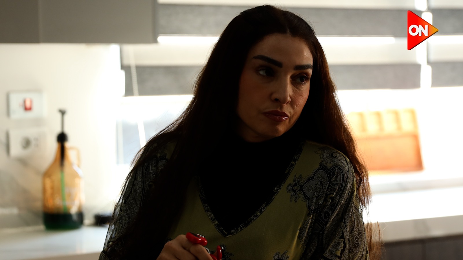 الصور الأولى من كواليس مسلسل بحد اقصى بطولة روجينا (12)