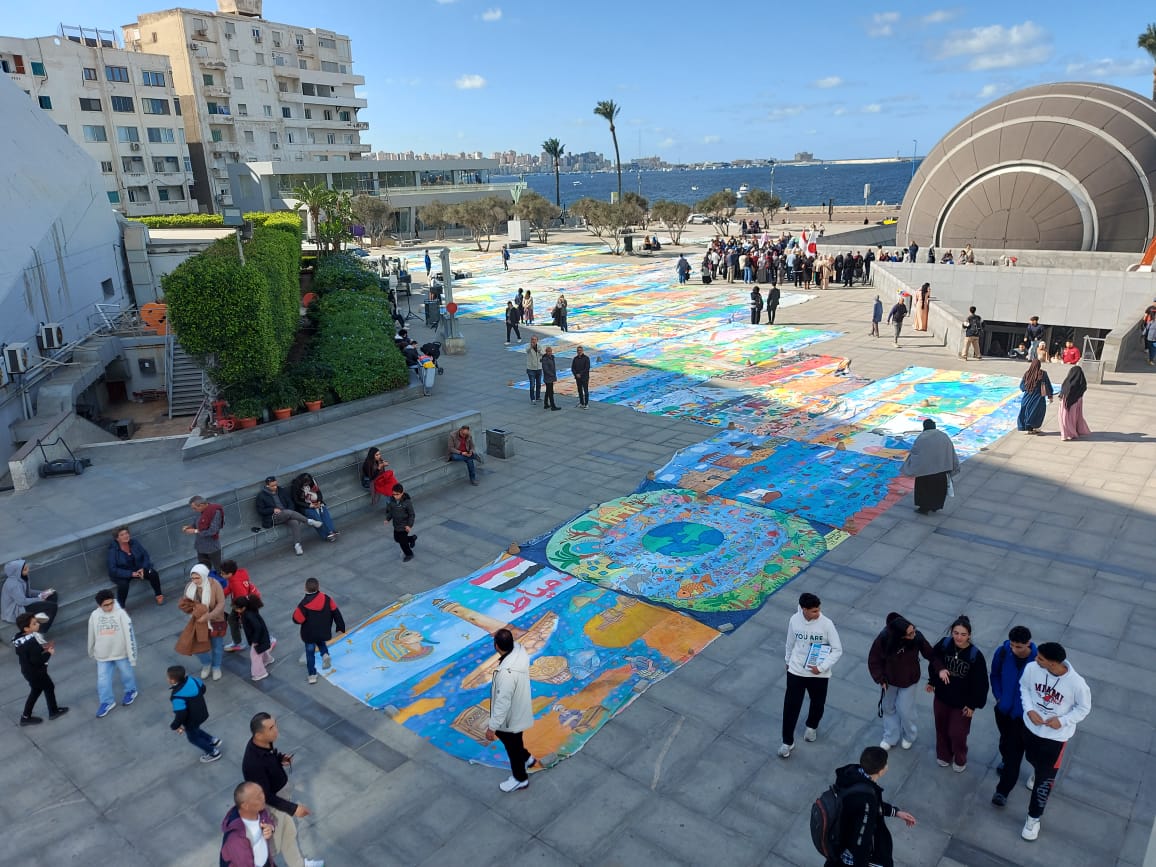 لوحات لطلاب من 54 مدرسة يابانية فى مصر لوحات لطلاب من 54 مدرسة يابانية فى مصر