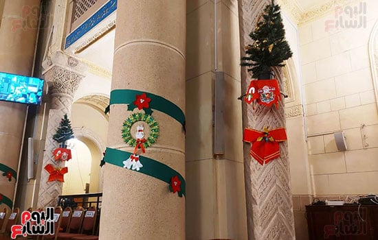 تزيين-أعمدة-الكنائس