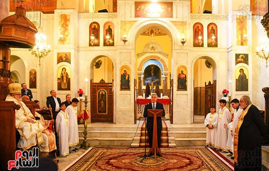 المحافظ-خلال-التهنئة