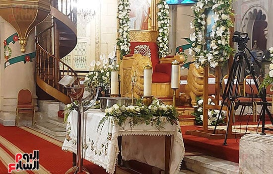 استعدادات-الكنائس-لعيد-الميلاد