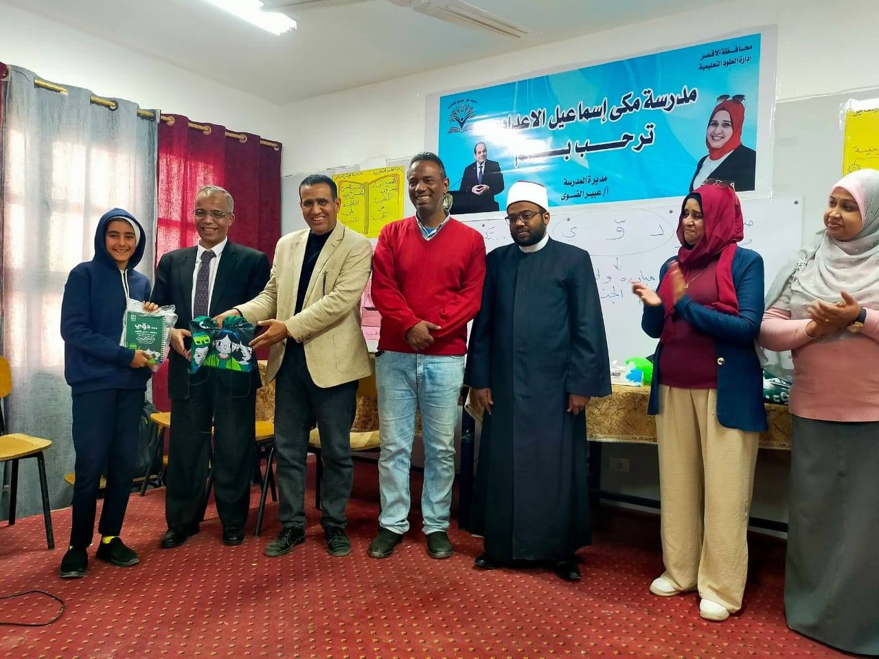 المبادرة الوطنية لتمكين الجنسين عبر برنامج دوائر الحكى بمدرسة مكى إسماعيل بالطود المبادرة الوطنية لتمكين الجنسين عبر برنامج دوائر الحكى بمدرسة مكى إسماعيل بالطود