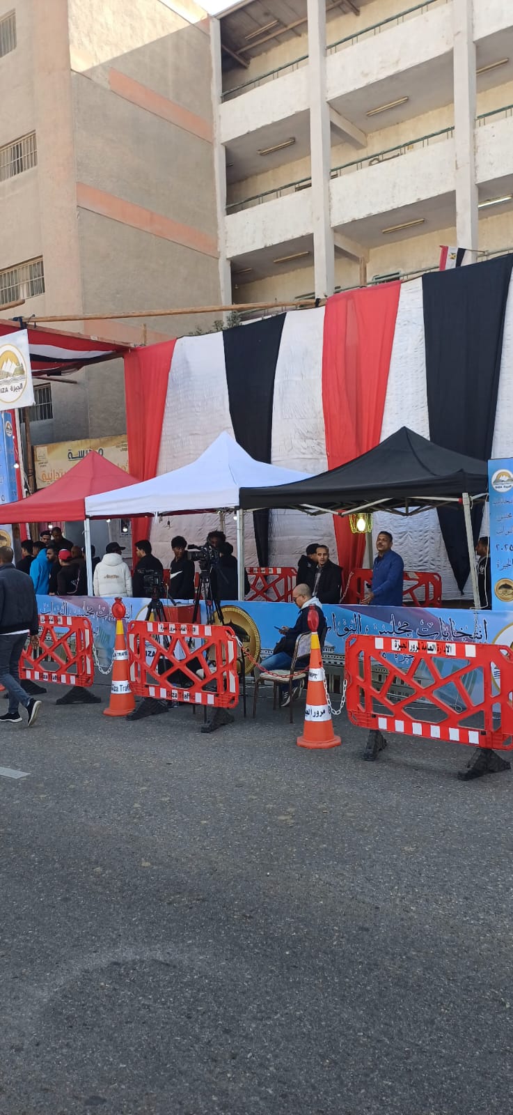 استمرار توافد الناخبين فى جولة الإعادة بدائرة امبابة (8)