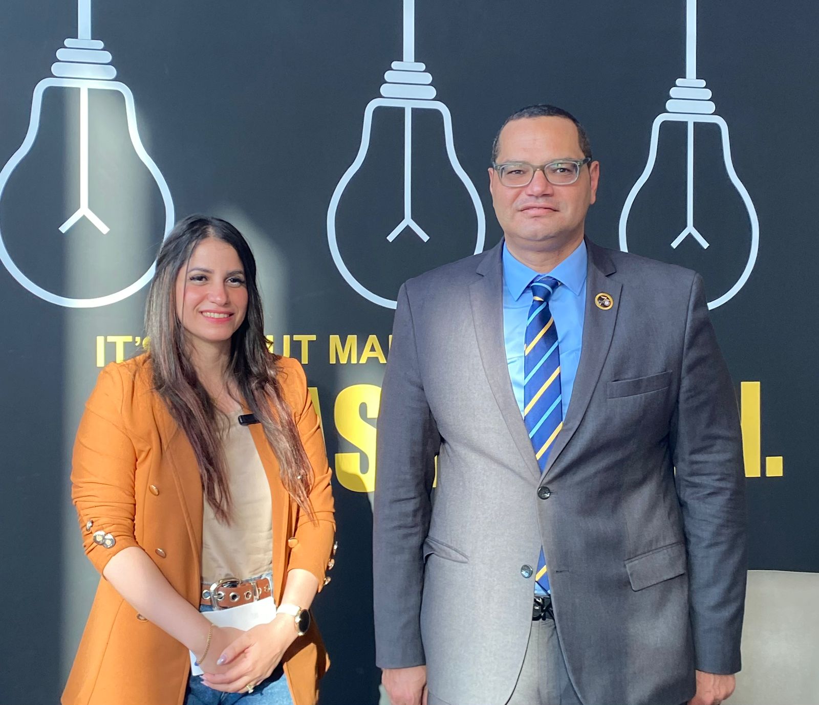 بسنت جميل وعميد حقوق