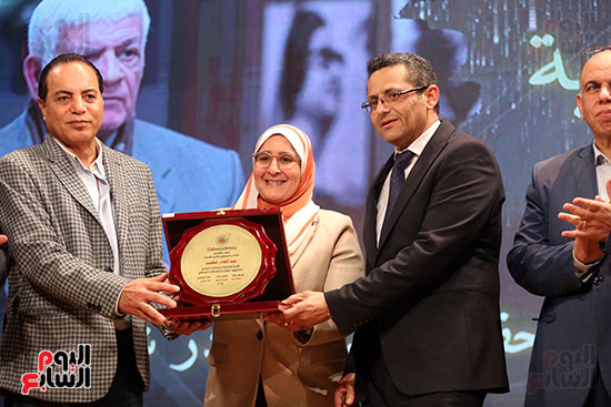 تكريم خاص للكاتب الصحفي عبدالقادر شهيب