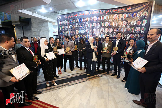 الزملاء الفائزين بجوائز النقابه