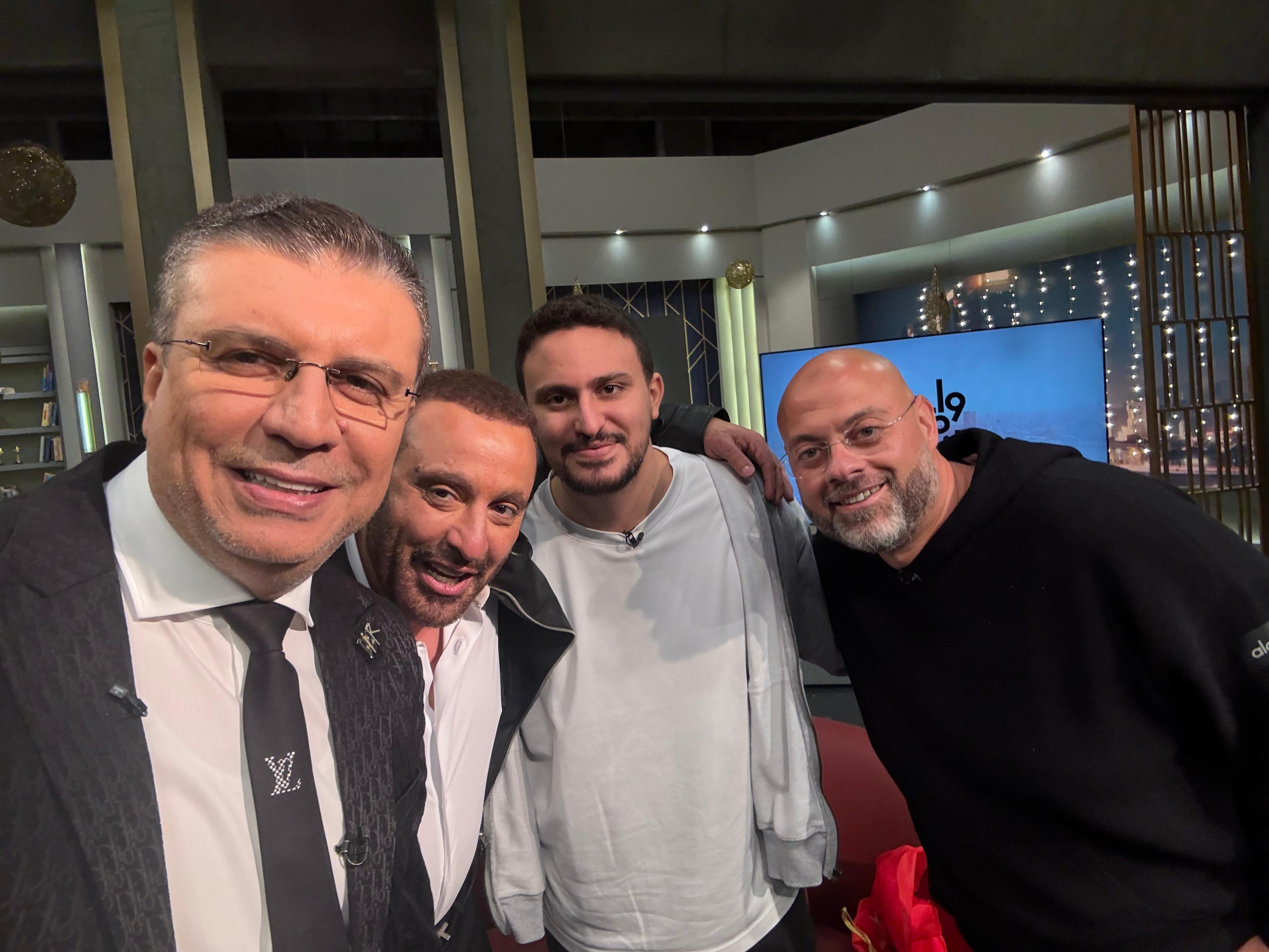 عمرو الليثي والتوني واحمد السقا ونجله