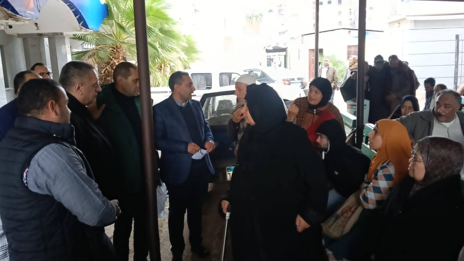 وكيل صحة كفر الشيخ يستمع لطلابات الواطنين