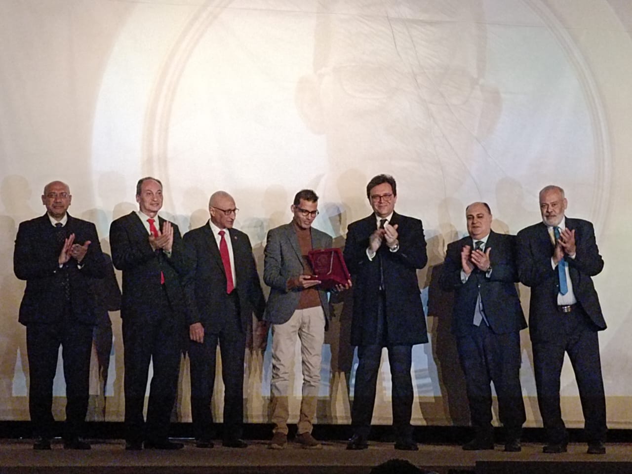 تكريم أحمد إبراهيم الشريف