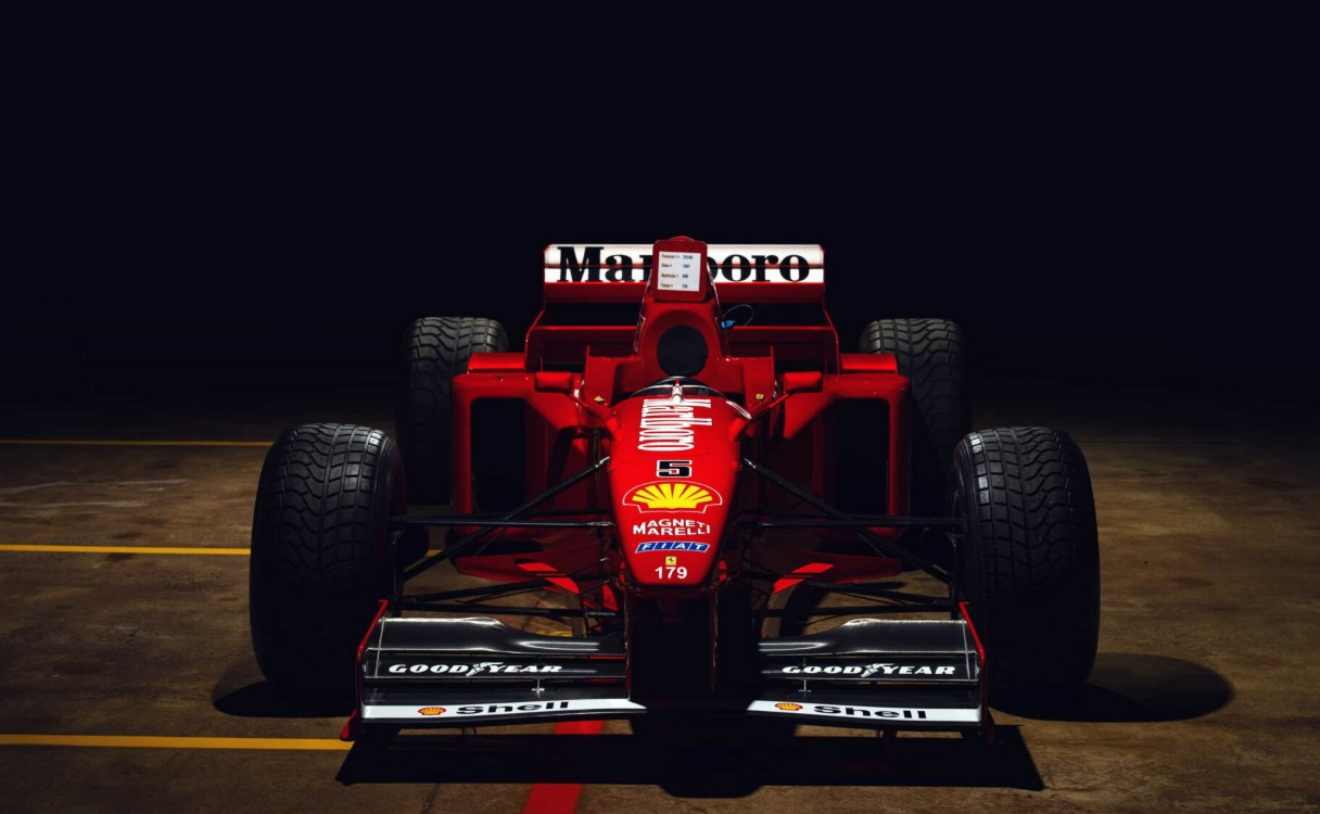 إحدى سيارات فيراري فورمولا 1 الخاصة بمايكل شوماخر معروضة للبيع بسعر 6.5 مليون جنيه إسترليني إحدى سيارات فيراري فورمولا 1 الخاصة بمايكل شوماخر معروضة للبيع بسعر 6.5 مليون جنيه إسترليني