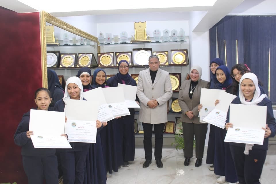 تكريم المتفوقين