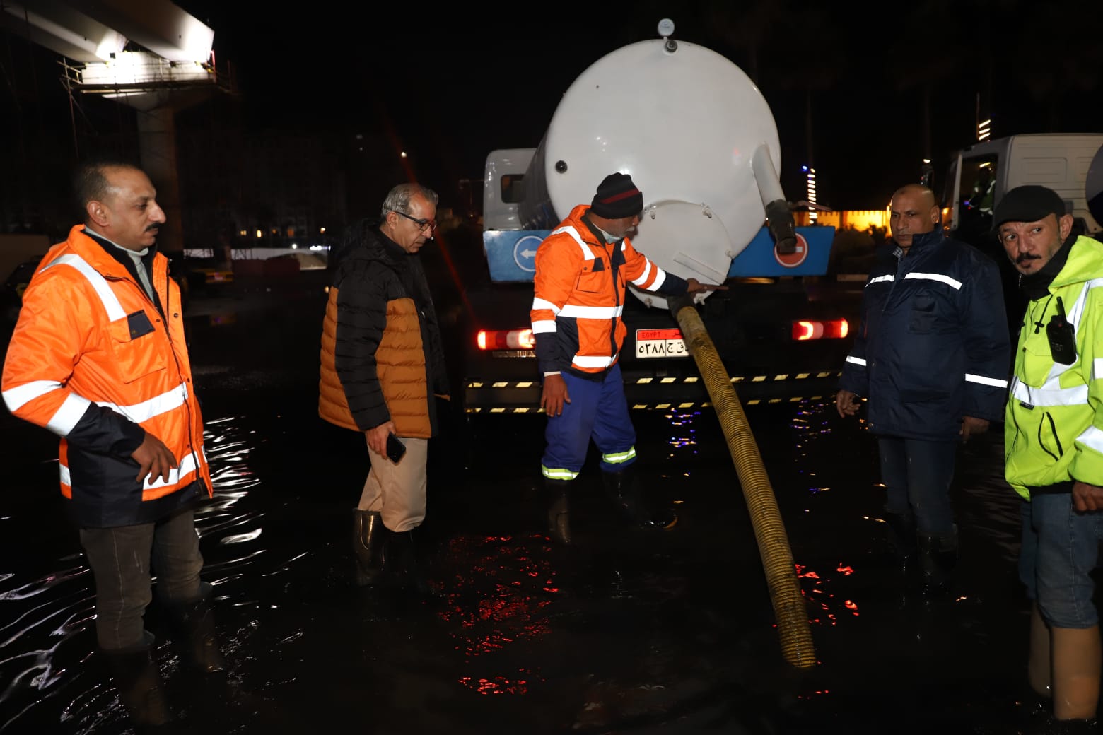 سيارات الصرف الصحى سيارات الصرف الصحى