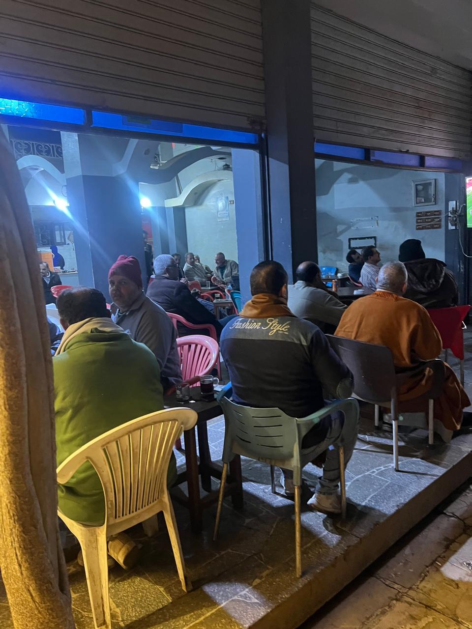 متابعة المباراة داخل مقاهي الدقهلية