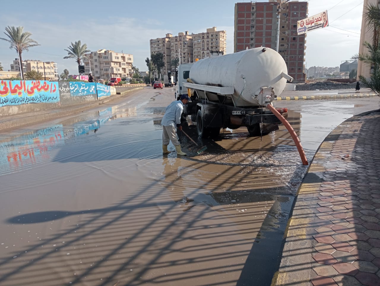 رفع مياه الأمطار غرب مدينة كفر الشيخ