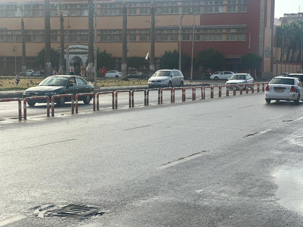 الارض متاثرة بالامطار الارض متاثرة بالامطار