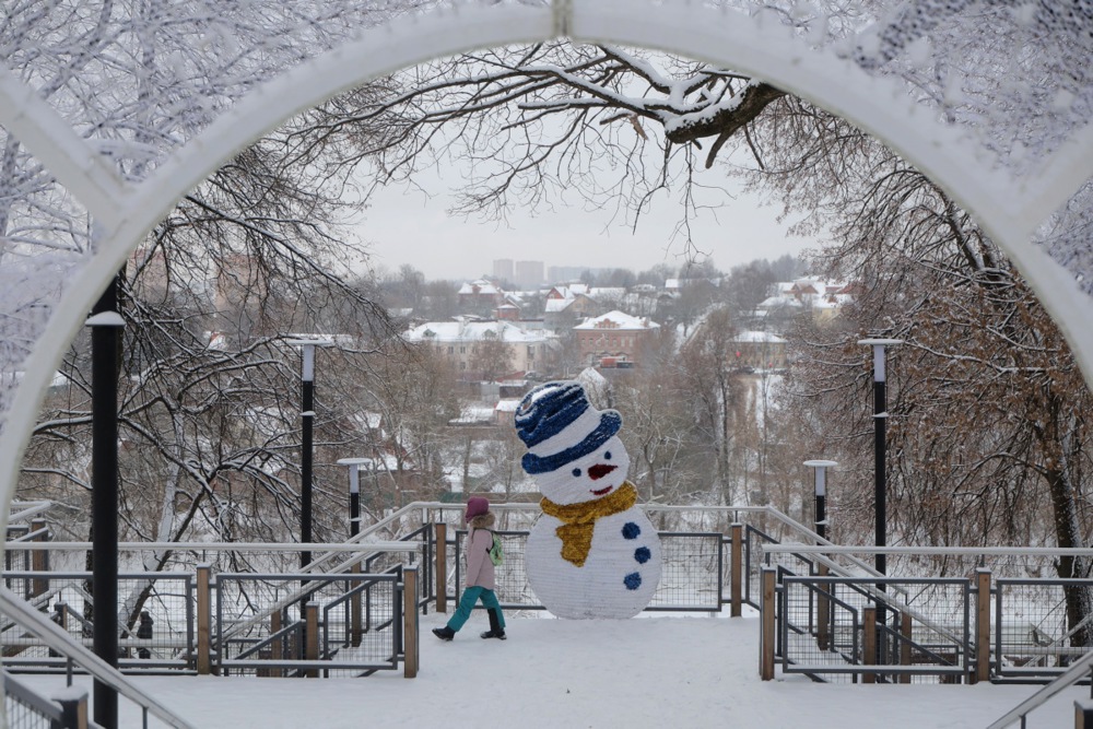احتفال على الجليد.. روسيا تستقبل العام الجديد 2026 تحت الصفر (3)
