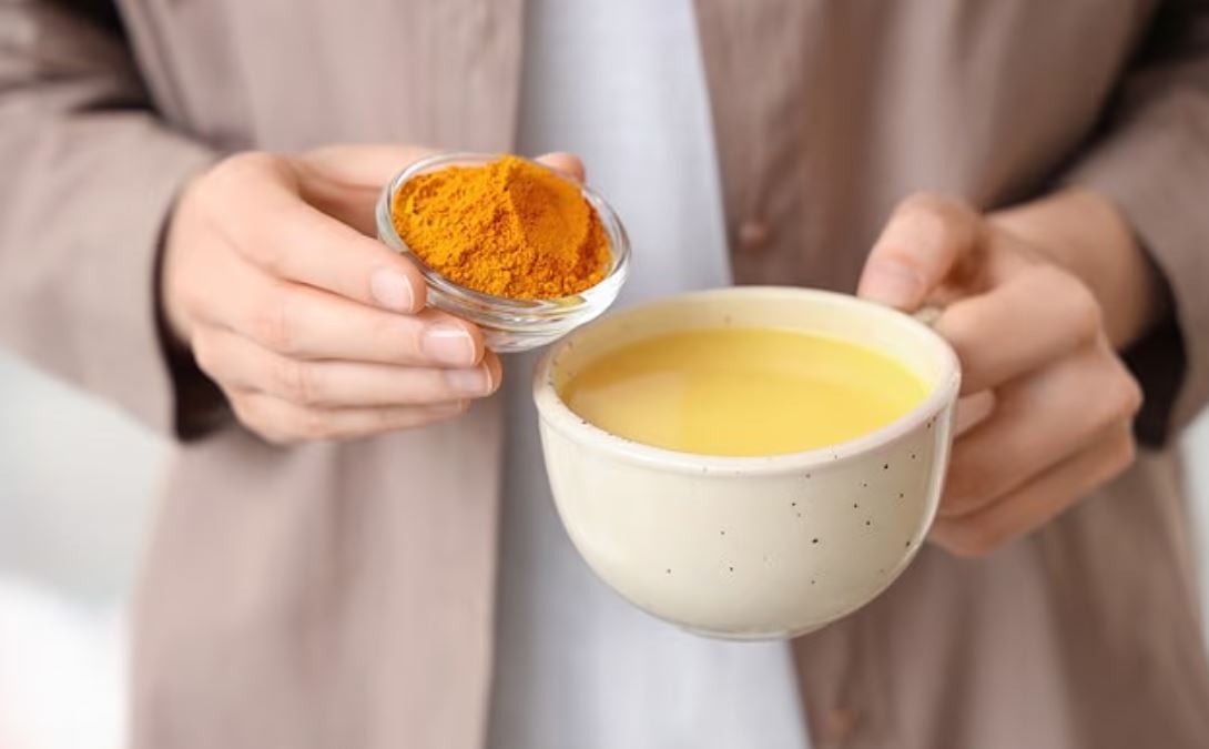 لاتية الكركم