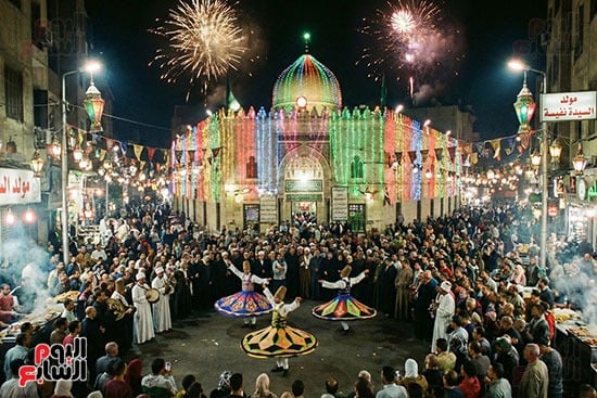 جانب من مشاهد مولد السيدة نفيسة بالذكاء الإصطناعى جانب من مشاهد مولد السيدة نفيسة بالذكاء الإصطناعى