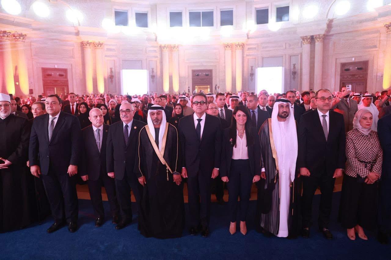 الامارات (1)