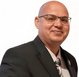 الدكتور إبراهيم حسين أستاذ الفيزياء بكلية التربية الدكتور إبراهيم حسين أستاذ الفيزياء بكلية التربية