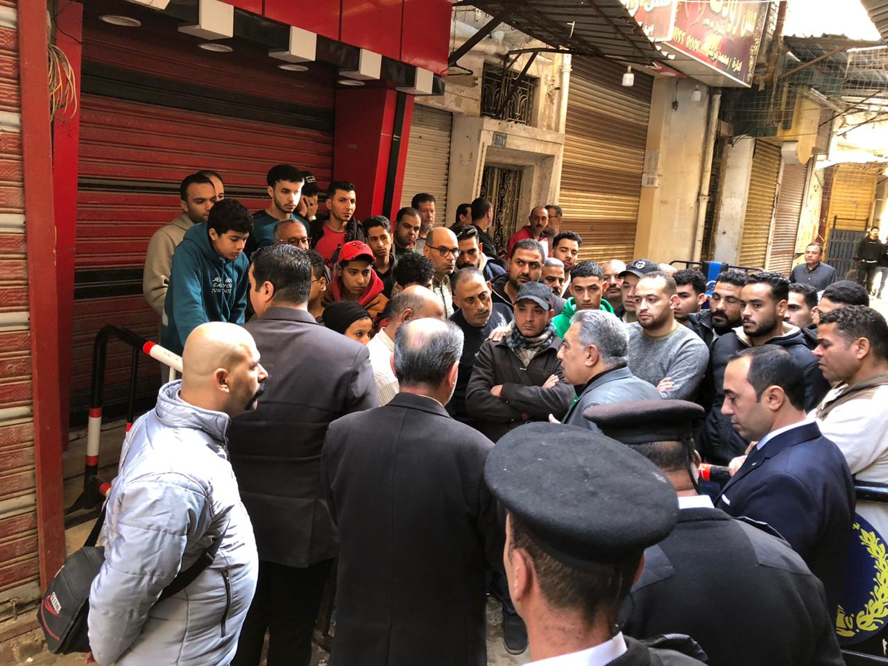 محافظ الدقهلية في موقع الحادث