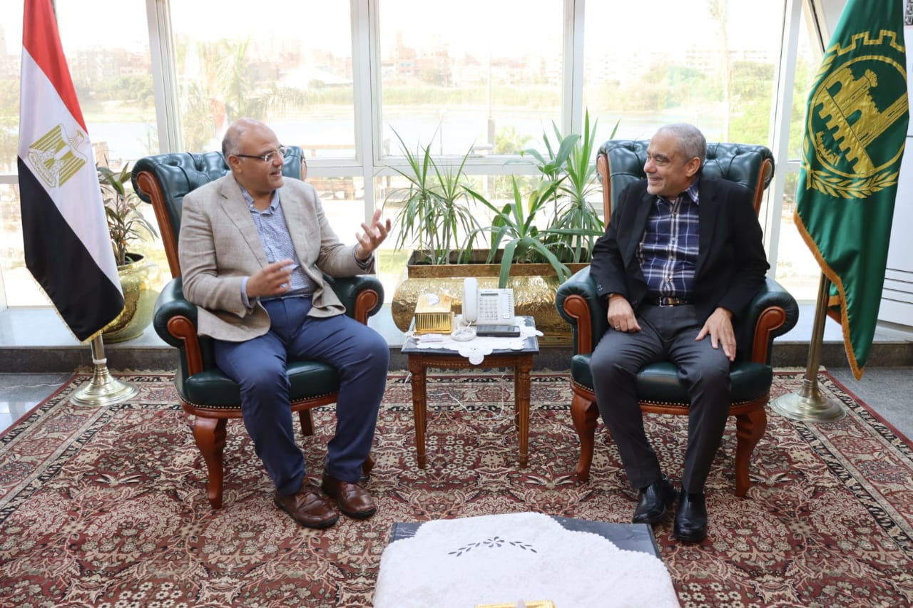 جانب من اللقاء جانب من اللقاء