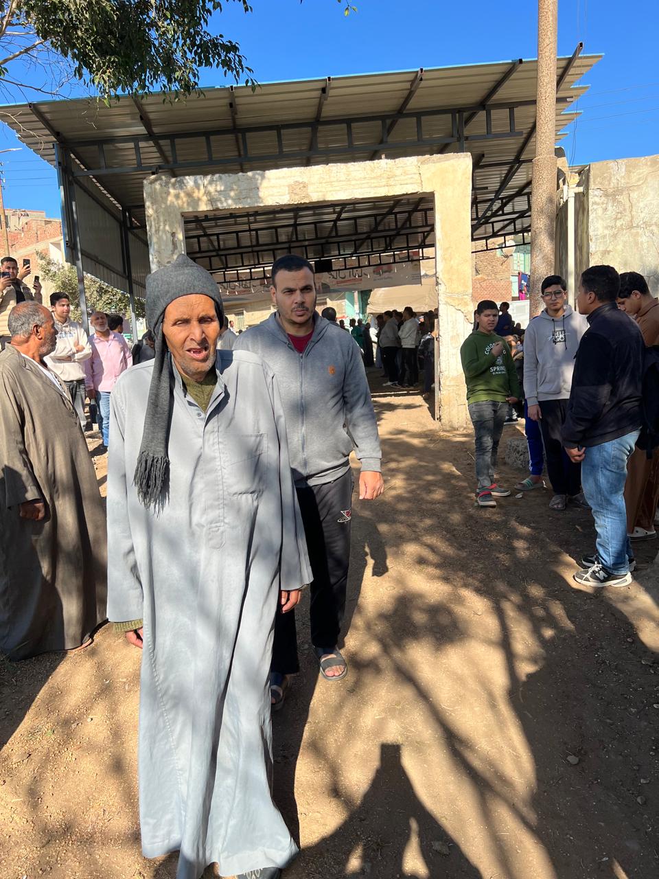 حزن علي وجوه أهل القرية حزن علي وجوه أهل القرية