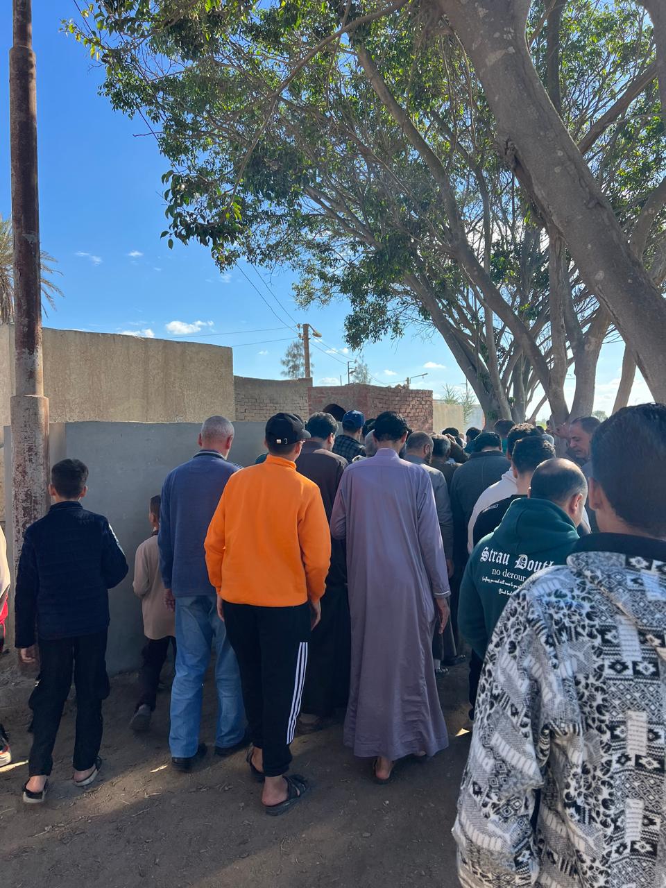 دخول المقابر دخول المقابر