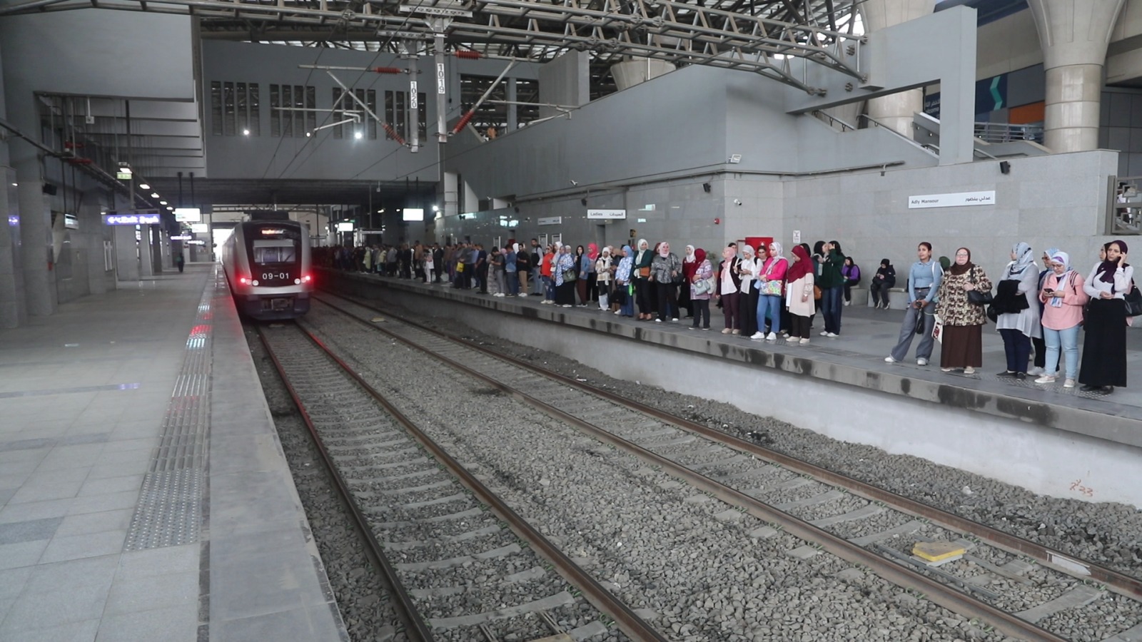 اقبال المواطنين على القطار اقبال المواطنين على القطار