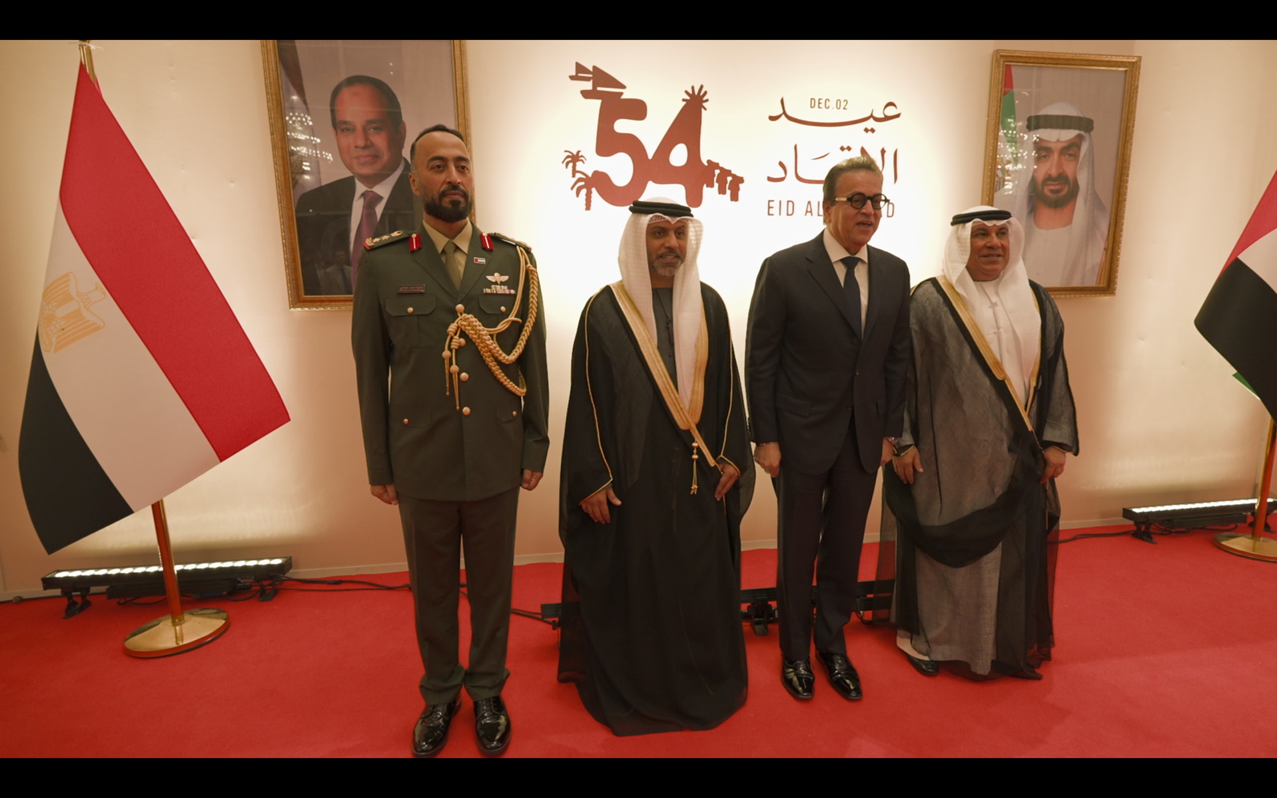 الامارات (2)