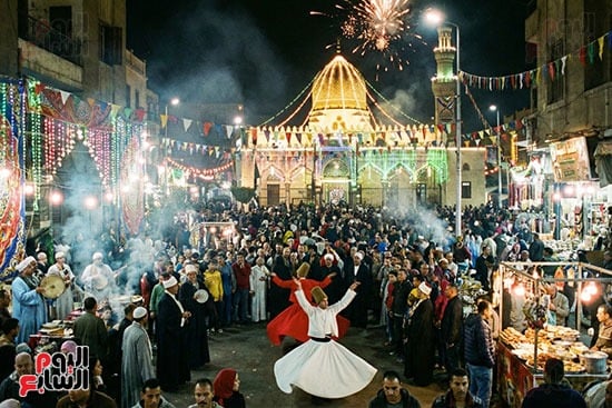 مشاهد مولد السيدة نفيسة بالذكاء الإصطناعى مشاهد مولد السيدة نفيسة بالذكاء الإصطناعى