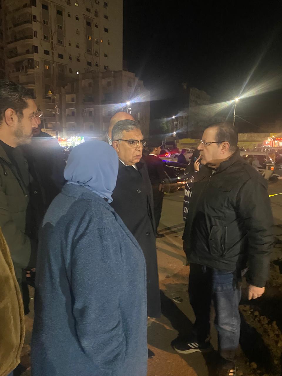 محافظ الدقهلية يتفقد إصلاح تسرب مياه بشارع قناة السويس