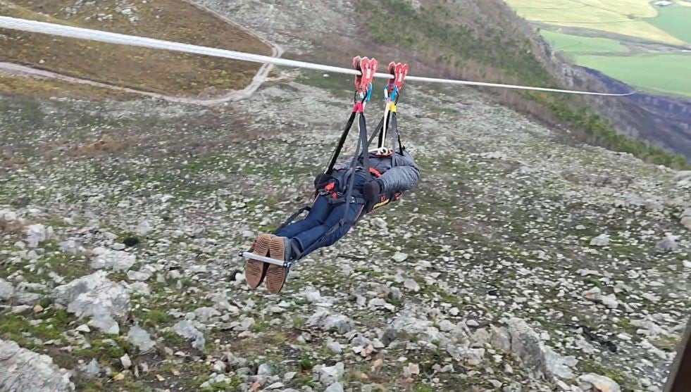 الانزلاق بالحبال