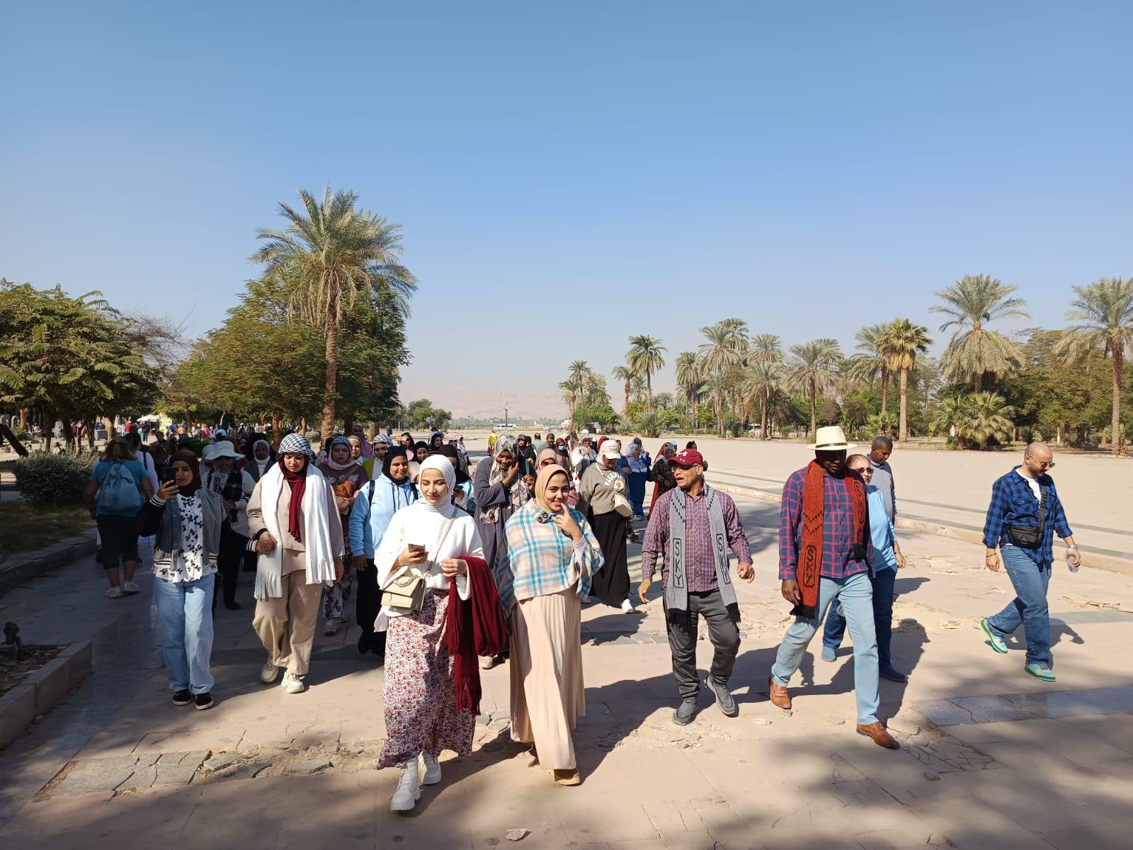 أولى الجولات الميدانية لملتقى ثقافة وفنون الفتاة والمرأة بالكرنك