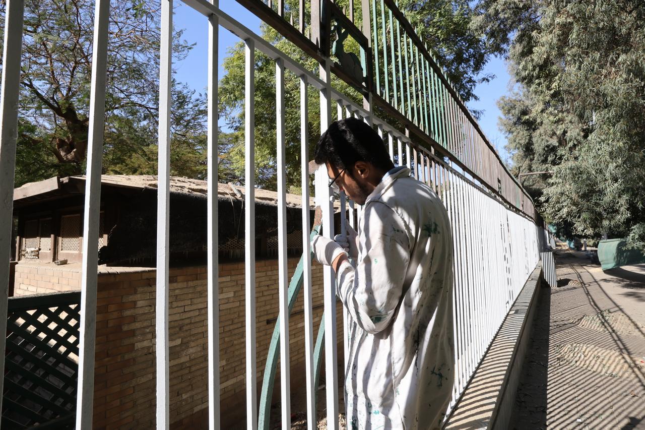 اسوار حديقة الحيوان