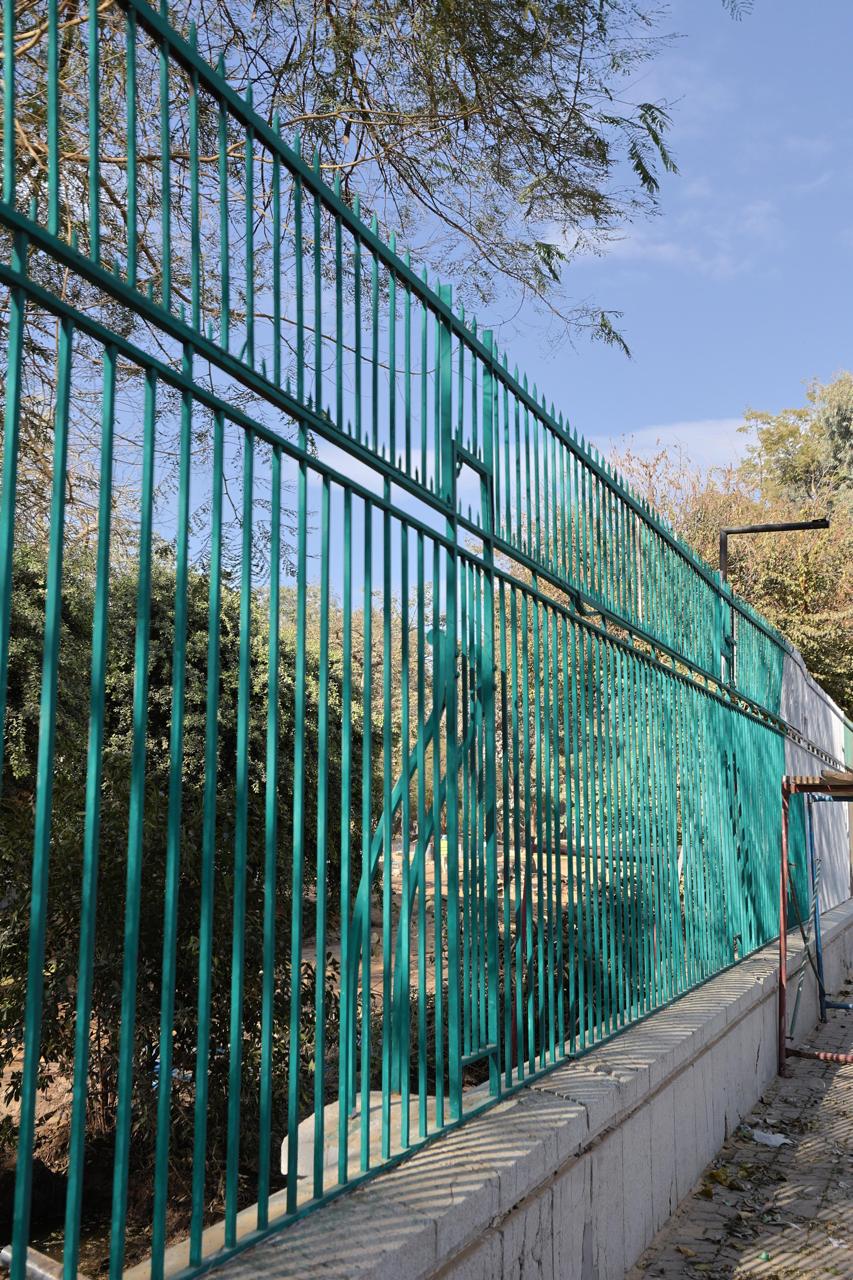 ترميم اسوار حديقة الحيوان