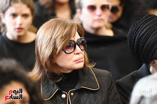 إلهام شاهين (2)