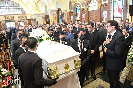 جنازة والدة هاني رمزي